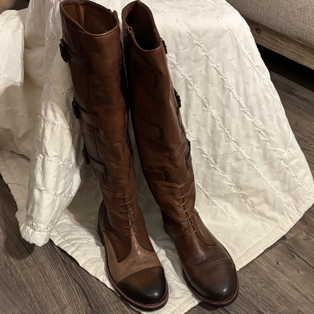 Vince Camuto Dark Brown Lace-Up Boots